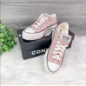 Floral platform converse. Brand new.